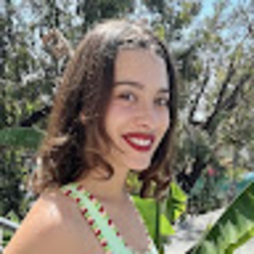 Meet your Posher, Isabella